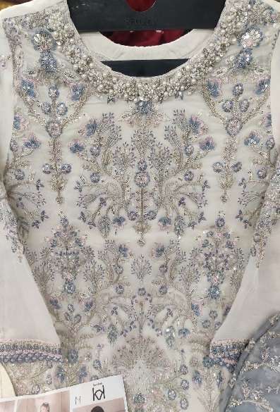 New Fancy LA BELLA Open Pic By Shahid Tawakkal